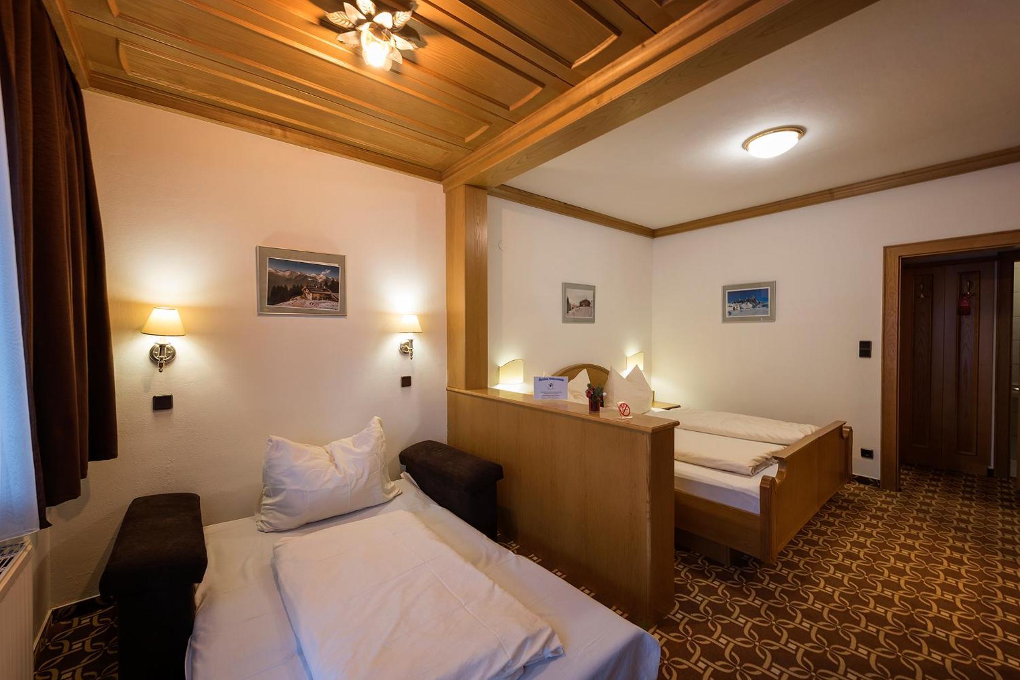Landhaus Hubertus วาไกรน์ ภายนอก รูปภาพ